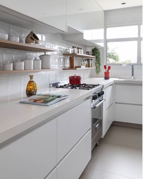 Cozinha contemporânea — Apartamento Alto de Pinheiros AM