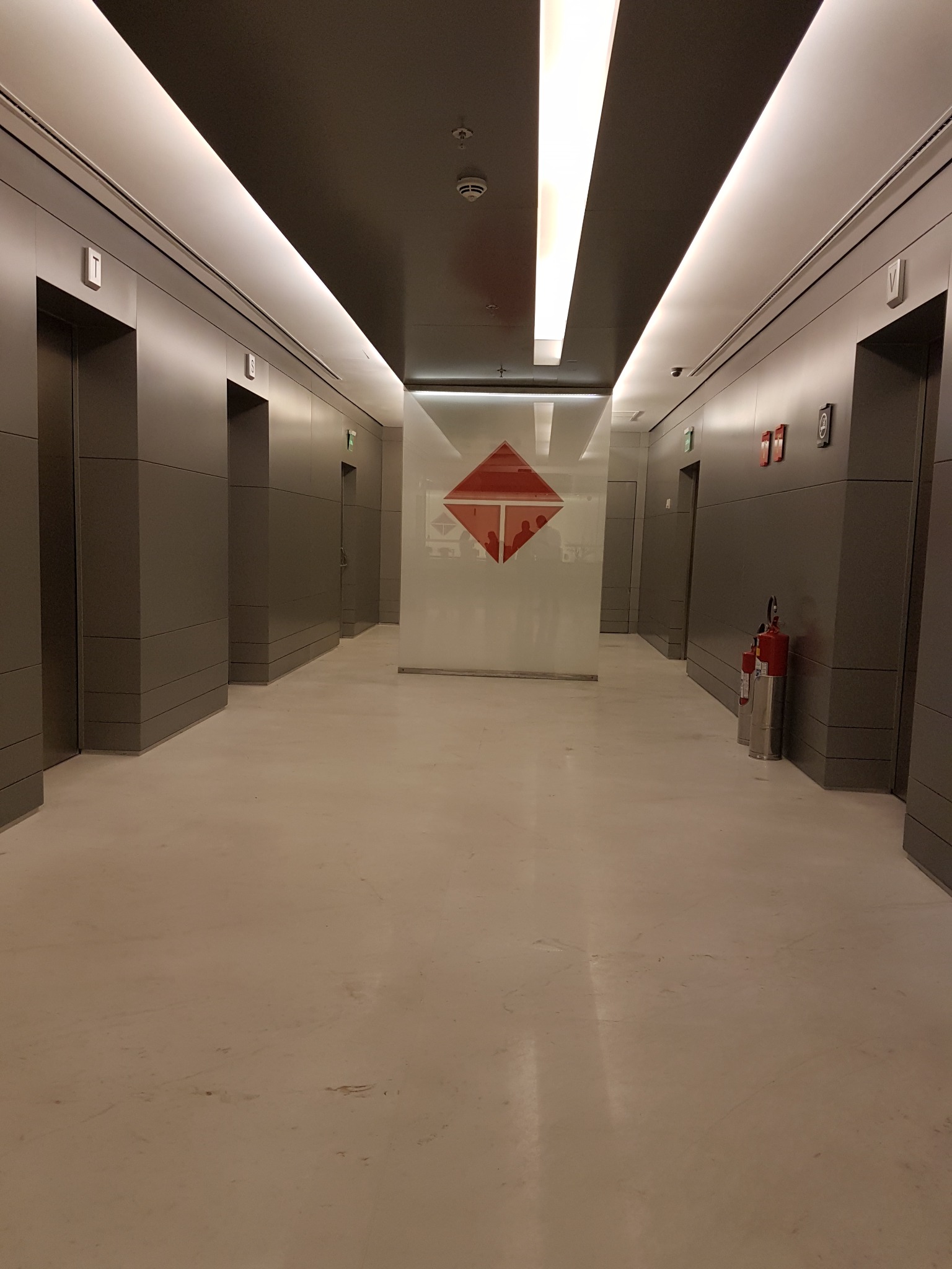 Hall de elevadores — Corporativo Itaim 2