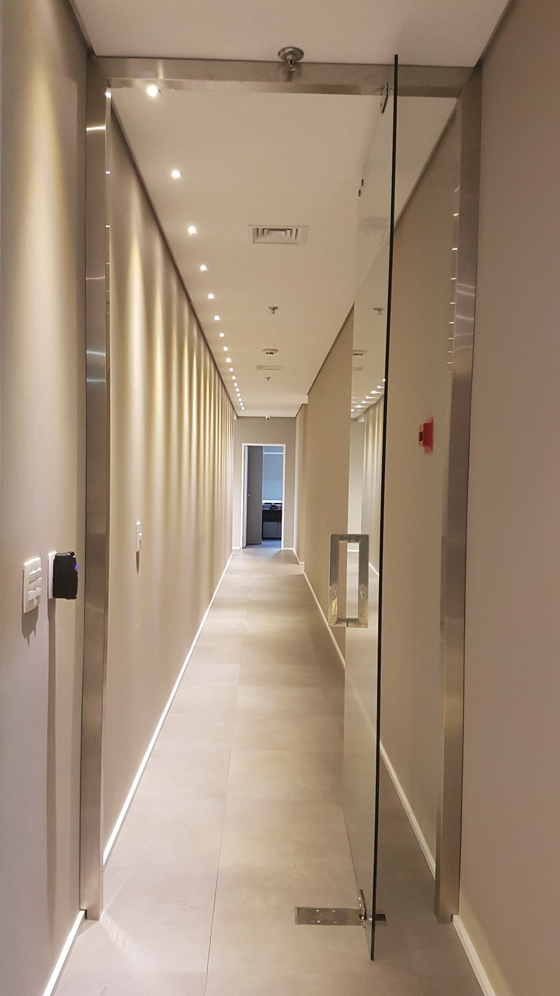 Circulação e iluminação de piso — Jeunesse Berrini