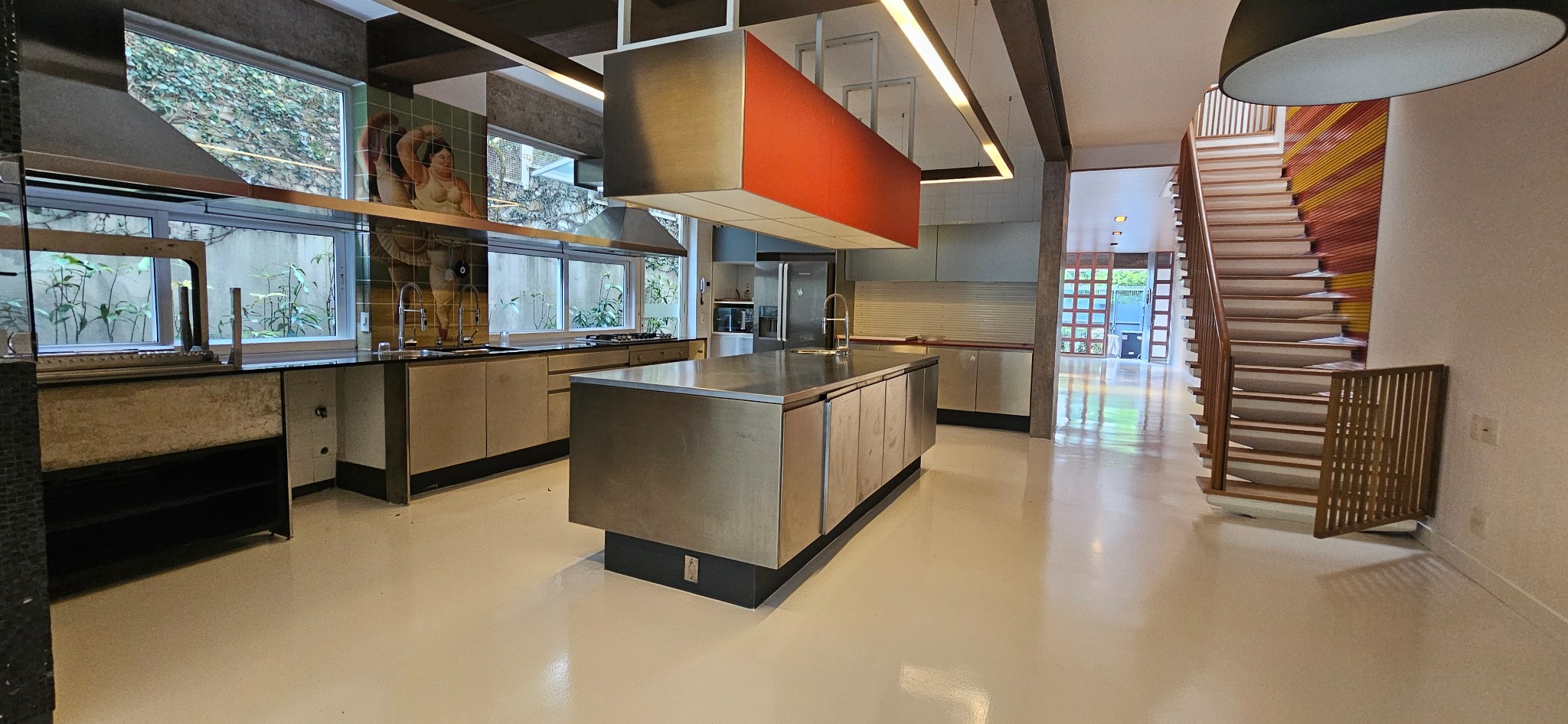 Cozinha e estrutura aparente — Casa Vila Nova Conceição